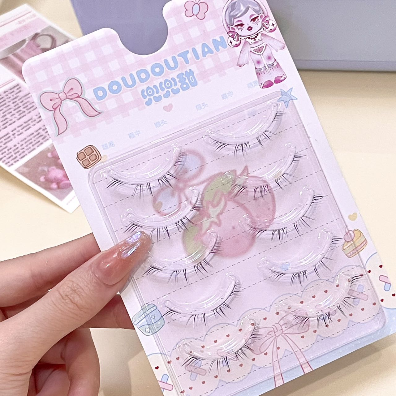 Doudoutian Ultra Cienkie Sztuc – Eyelash Extension Natural recenzja i cena