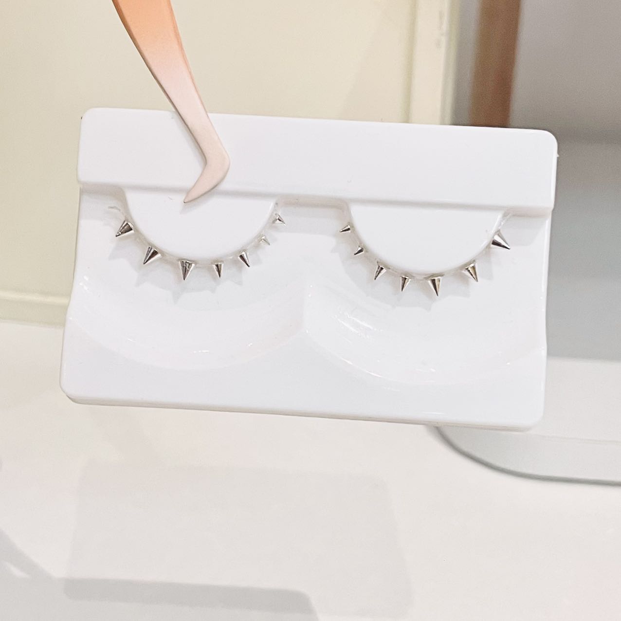 Srebrne nitki Doudoutian, pełn – Eyelash Extension Natural recenzja i cena